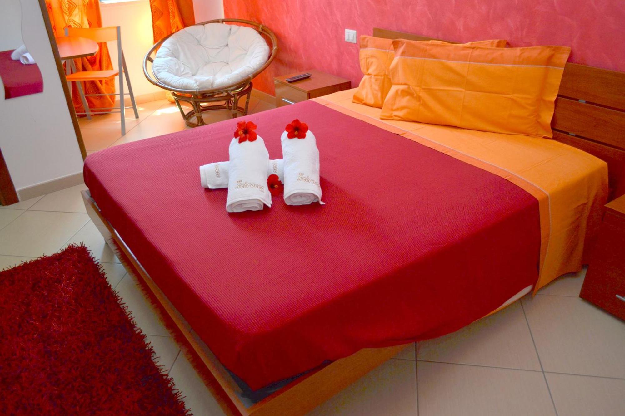 Bed and Breakfast Scirocco Чефалу Номер фото